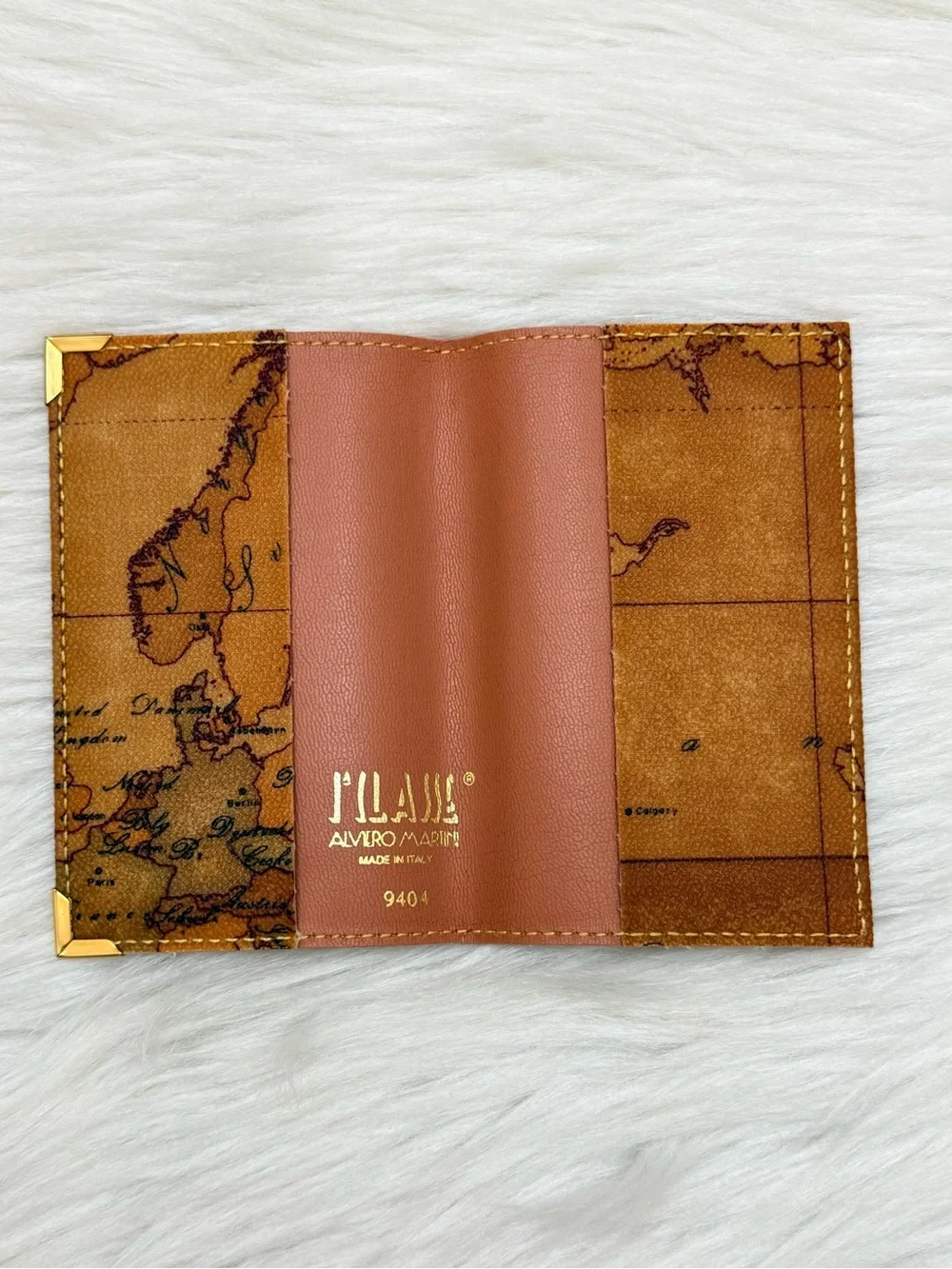 ALVIERO MARTINI - PRIMA CLASSE BROWN TAN PVC LEATHER BIFOLD PASSPORT WALLET